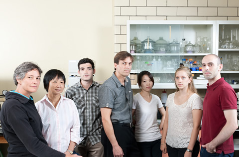 The Gates Foundation challenge to Reinvent the Toilet awarded third prize and US$40,000 to U of T's team from the Centre for Global Engineering, from left: Prof. Elizabeth Edwards, team leader Yu-Ling Cheng, Samiel Melamed, Prof. Mark Kortschot, Tiffany Jung, Meagan Webb and Zachary Fishman