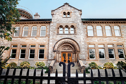 Photo of the Munk School building.