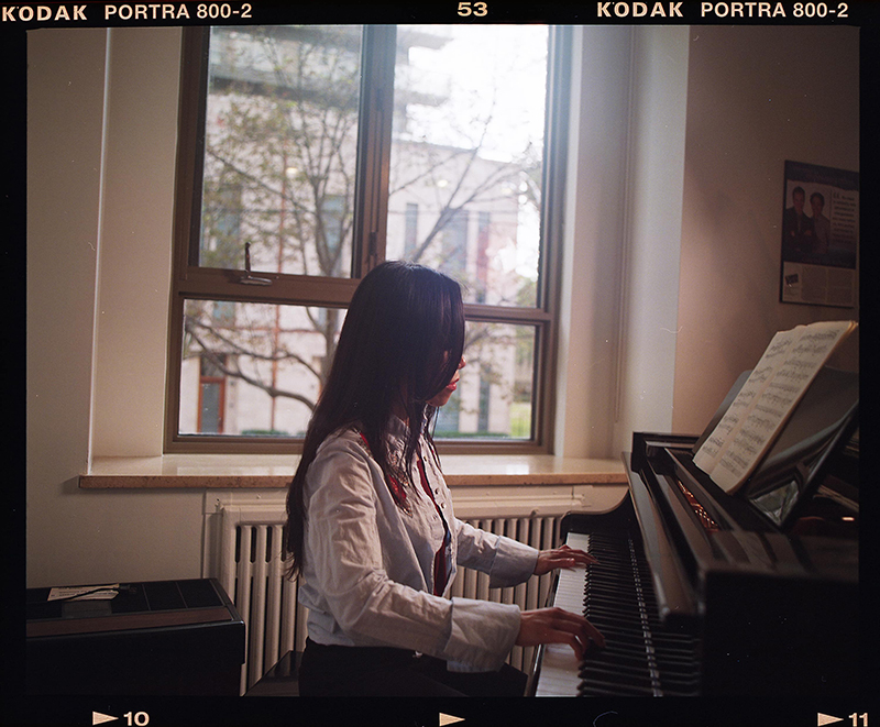 Jialiang Zhu playing the piano